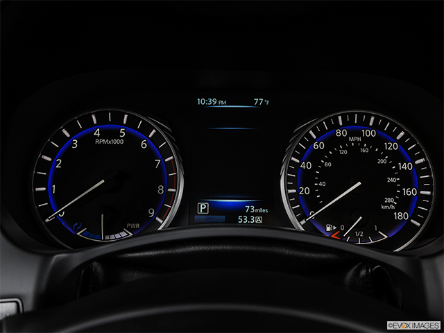 2015 Infiniti Q50 | Speedometer/tachometer