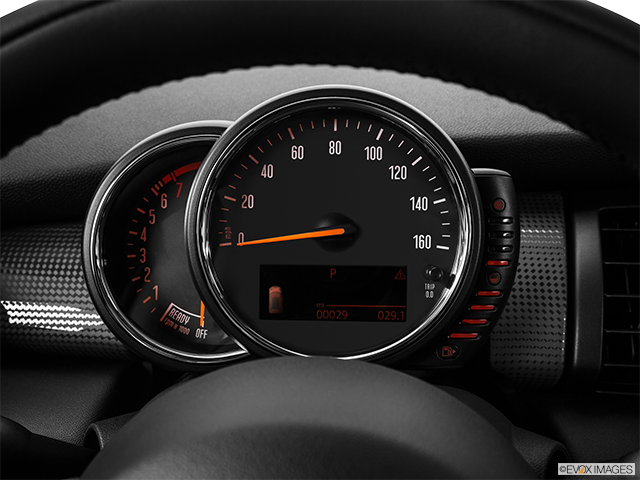 2015 MINI Cooper | Speedometer/tachometer