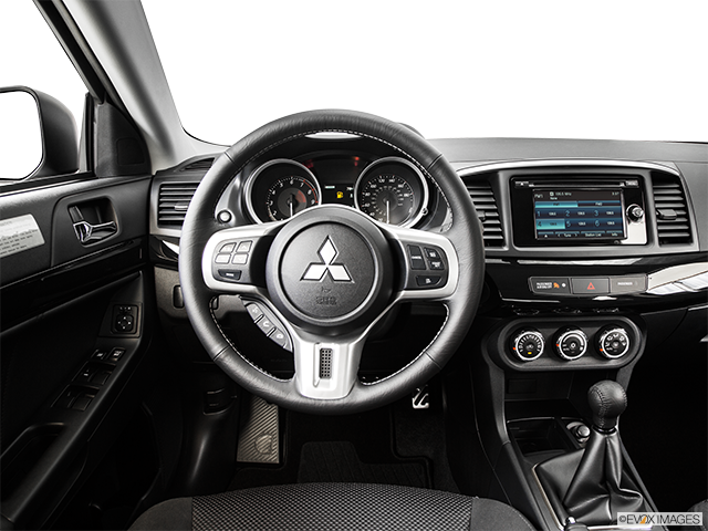 2015 Mitsubishi Lancer Evolution | Steering wheel/Center Console