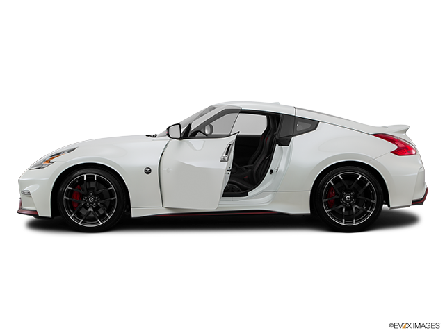 2015 Nissan 370Z | Driver's side profile with drivers side door open