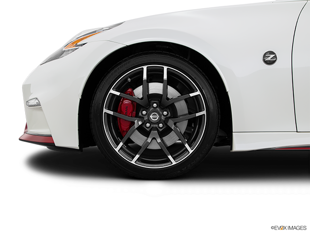 2015 Nissan 370Z | Front Drivers side wheel at profile