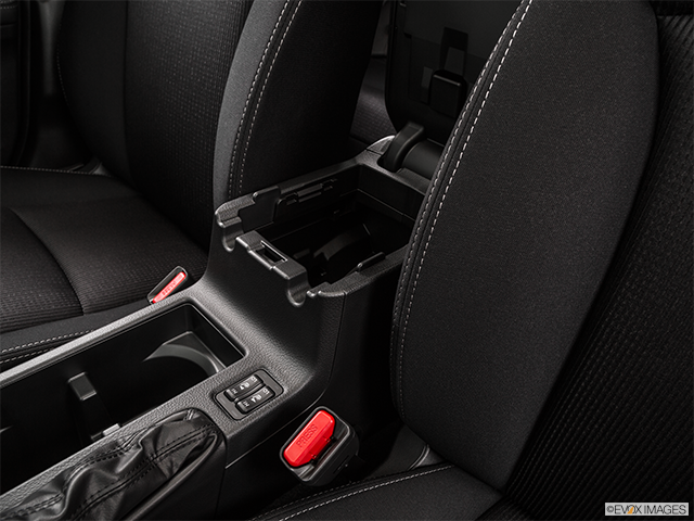 2015 Subaru Impreza | Front center divider