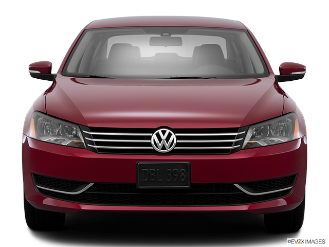 2015 Volkswagen Passat | Low/wide front