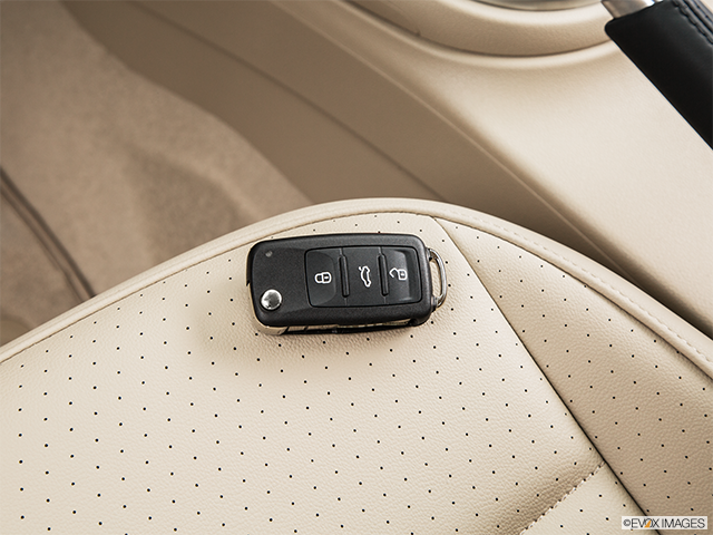 2015 Volkswagen The Beetle Classic | Key fob on driver’s seat