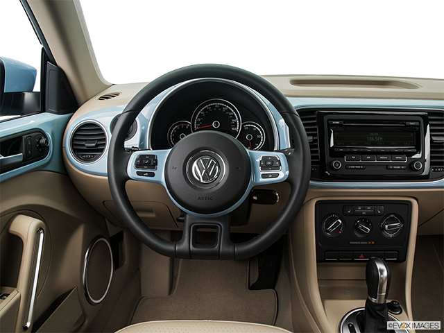 2015 Volkswagen The Beetle Classic | Steering wheel/Center Console