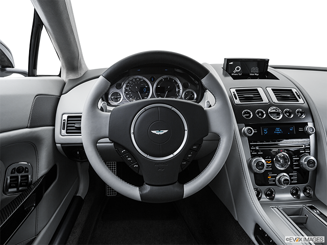 2015 Aston Martin V8 Vantage Roadster | Steering wheel/Center Console