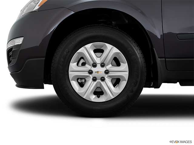 2015 Chevrolet Traverse | Front Drivers side wheel at profile