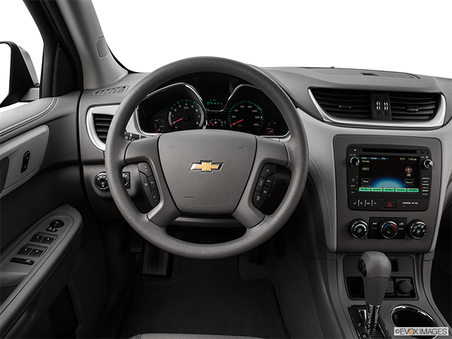 2015 Chevrolet Traverse | Steering wheel/Center Console