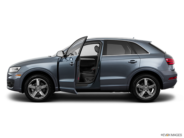 2015 Audi Q3 | Driver's side profile with drivers side door open