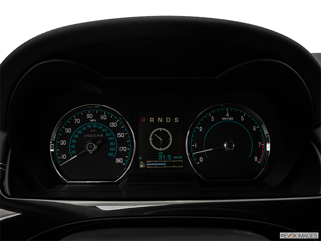 2015 Jaguar XK | Speedometer/tachometer