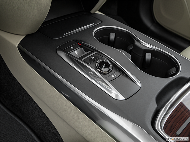 2016 Acura MDX | Gear shifter/center console