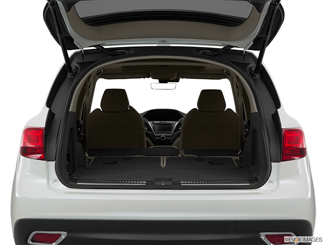 2016 Acura MDX | Hatchback & SUV rear angle