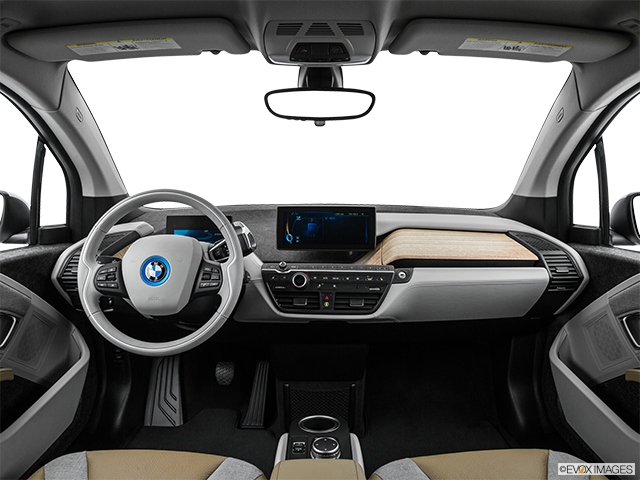 2015 BMW i3 | Centered wide dash shot