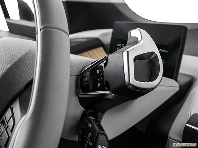 2015 BMW i3 | Gear shifter/center console