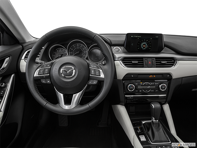 2016 Mazda MAZDA6 | Steering wheel/Center Console