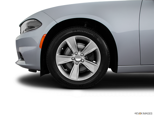 2015 Dodge Charger | Front Drivers side wheel at profile