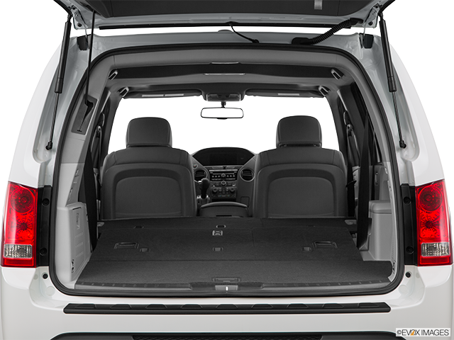 2015 Honda Pilot | Hatchback & SUV rear angle