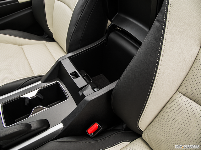2015 Honda Accord Coupe | Front center divider