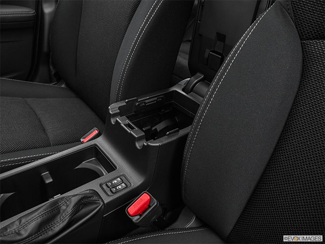 2015 Subaru XV Crosstrek | Front center divider