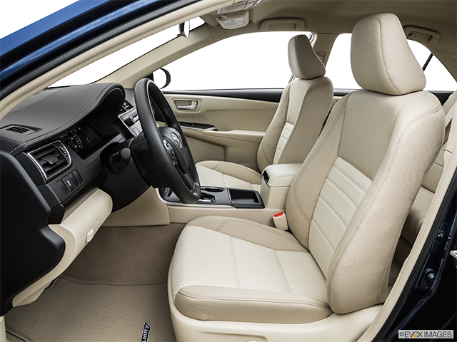 2015 Toyota Camry | Front seats from Drivers Side