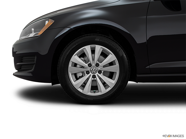 2015 Volkswagen Golf | Front Drivers side wheel at profile
