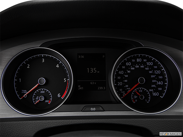 2015 Volkswagen Golf | Speedometer/tachometer