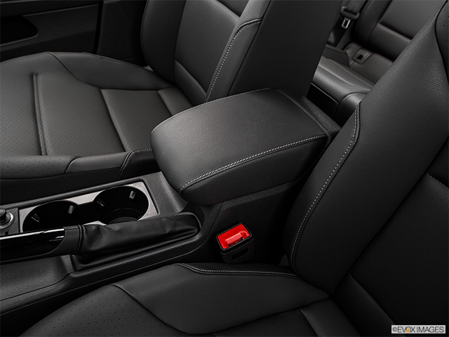 2015 Volkswagen Golf | Front center console with closed lid, from driver’s side looking down