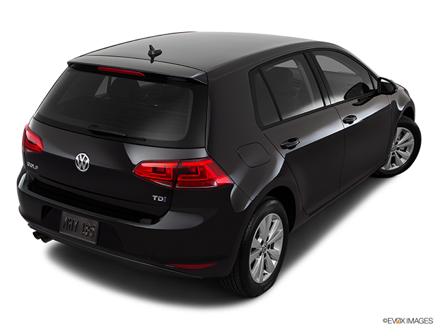 2015 Volkswagen Golf | Rear 3/4 angle view