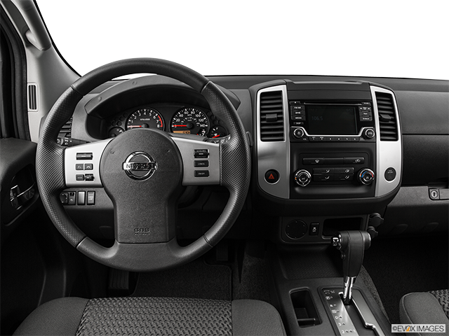 2015 Nissan Frontier | Steering wheel/Center Console