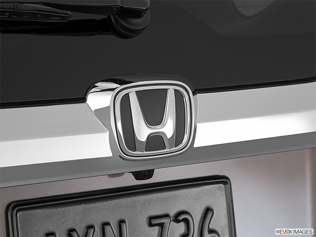 2015 Honda CR-V | Rear manufacturer badge/emblem