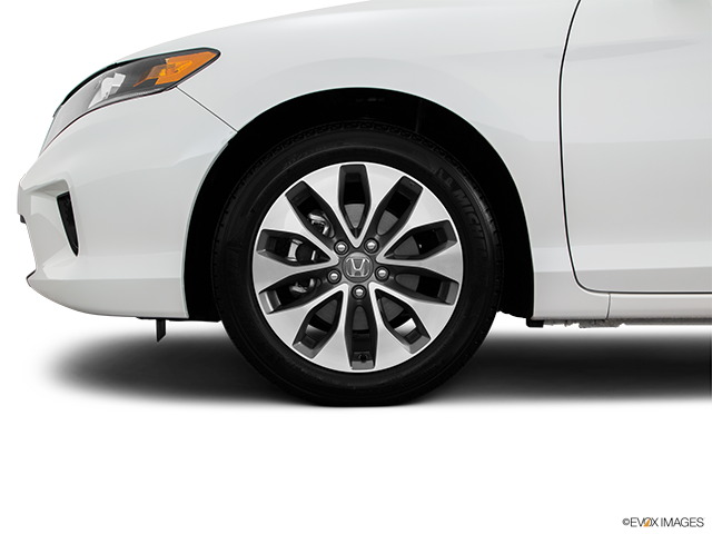 2015 Honda Accord Coupe | Front Drivers side wheel at profile