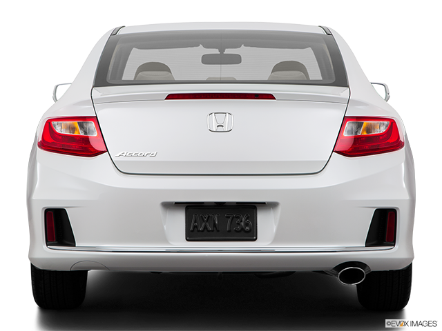 2015 Honda Coupé Accord | Low/wide rear