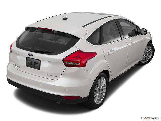 2015 Ford Focus | Rear 3/4 angle view