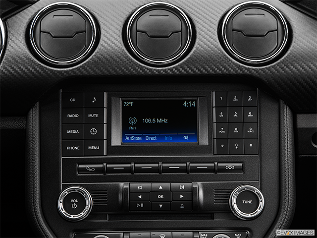 2015 Ford Mustang | Closeup of radio head unit