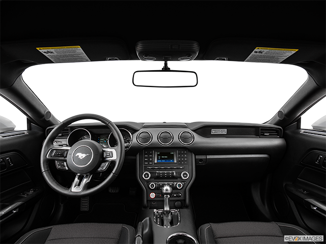 2015 Ford Mustang | Centered wide dash shot