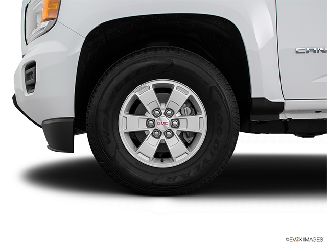 2015 GMC Canyon | Front Drivers side wheel at profile