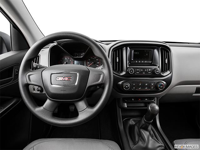 2015 GMC Canyon | Steering wheel/Center Console
