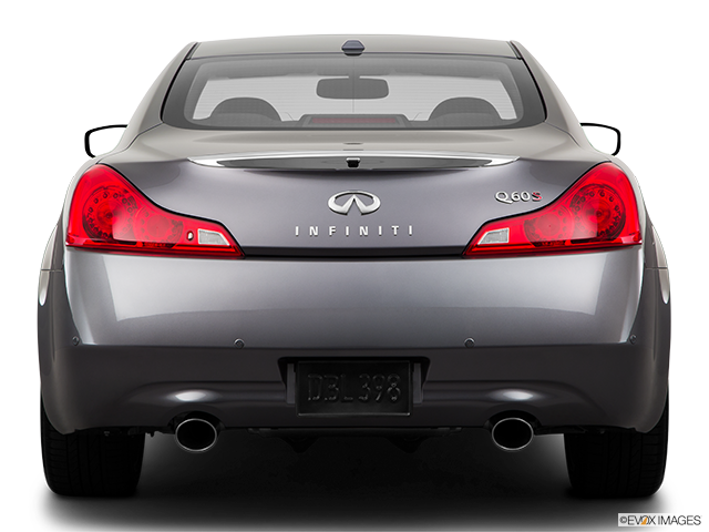 2015 Infiniti Q60 Coupé | Low/wide rear