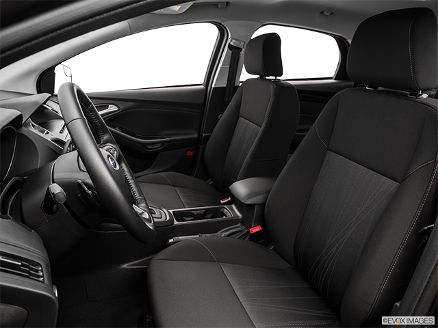 2015 Ford Focus | Front seats from Drivers Side