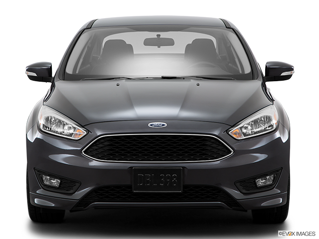 2015 Ford Focus | Low/wide front