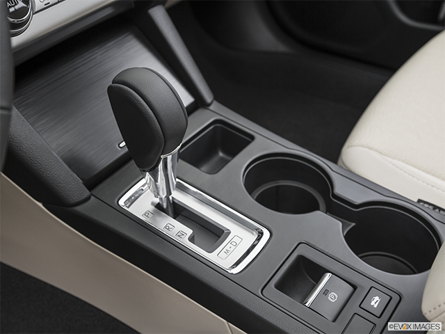 2016 Subaru Legacy | Gear shifter/center console