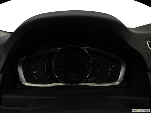 2016 Volvo XC70 | Speedometer/tachometer