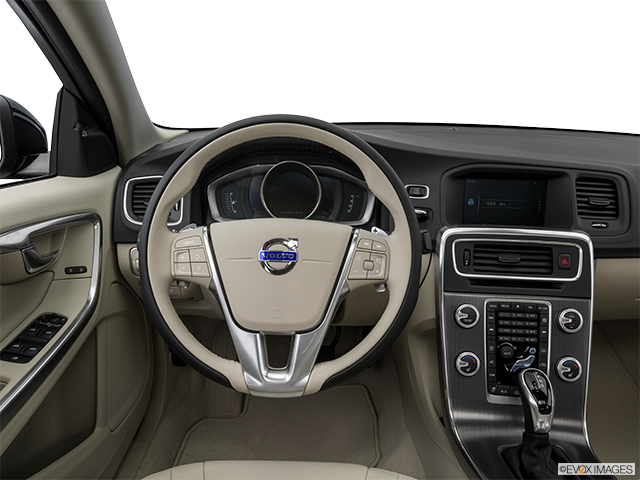 2016 Volvo S60 | Steering wheel/Center Console