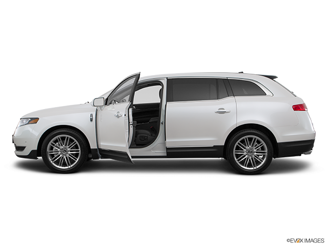 2016 Lincoln MKT | Driver's side profile with drivers side door open