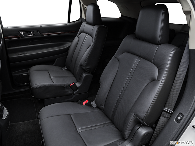 2016 Lincoln MKT | Rear seats from Drivers Side