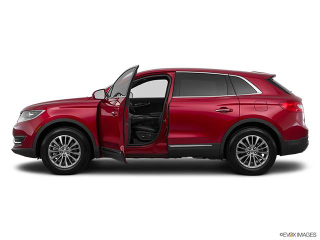 2016 Lincoln MKX | Driver's side profile with drivers side door open