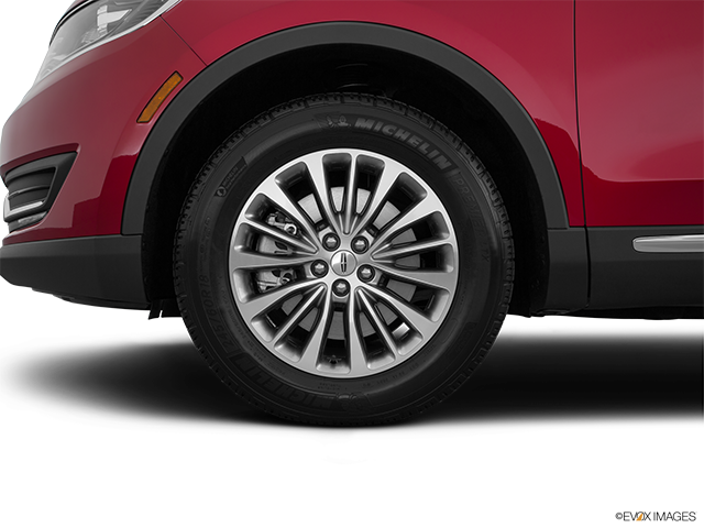 2016 Lincoln MKX | Front Drivers side wheel at profile