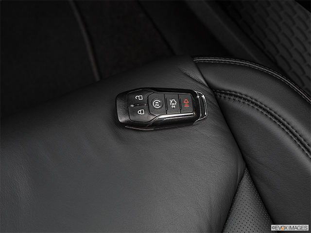 2016 Lincoln MKX | Key fob on driver’s seat