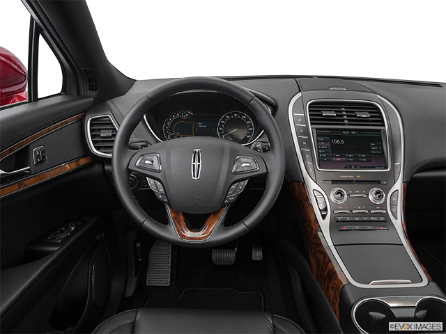 2016 Lincoln MKX | Steering wheel/Center Console