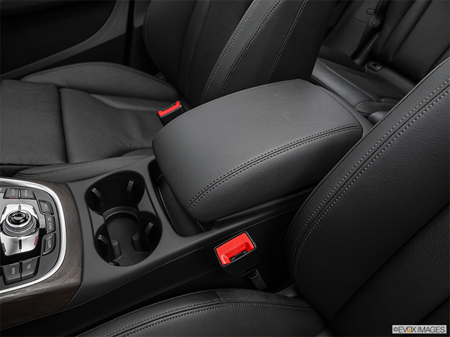2016 Audi Q5 | Front center console with closed lid, from driver’s side looking down